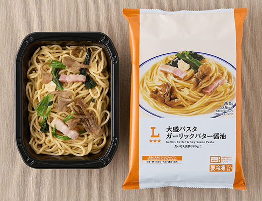 大盛パスタ ガーリックバター醤油